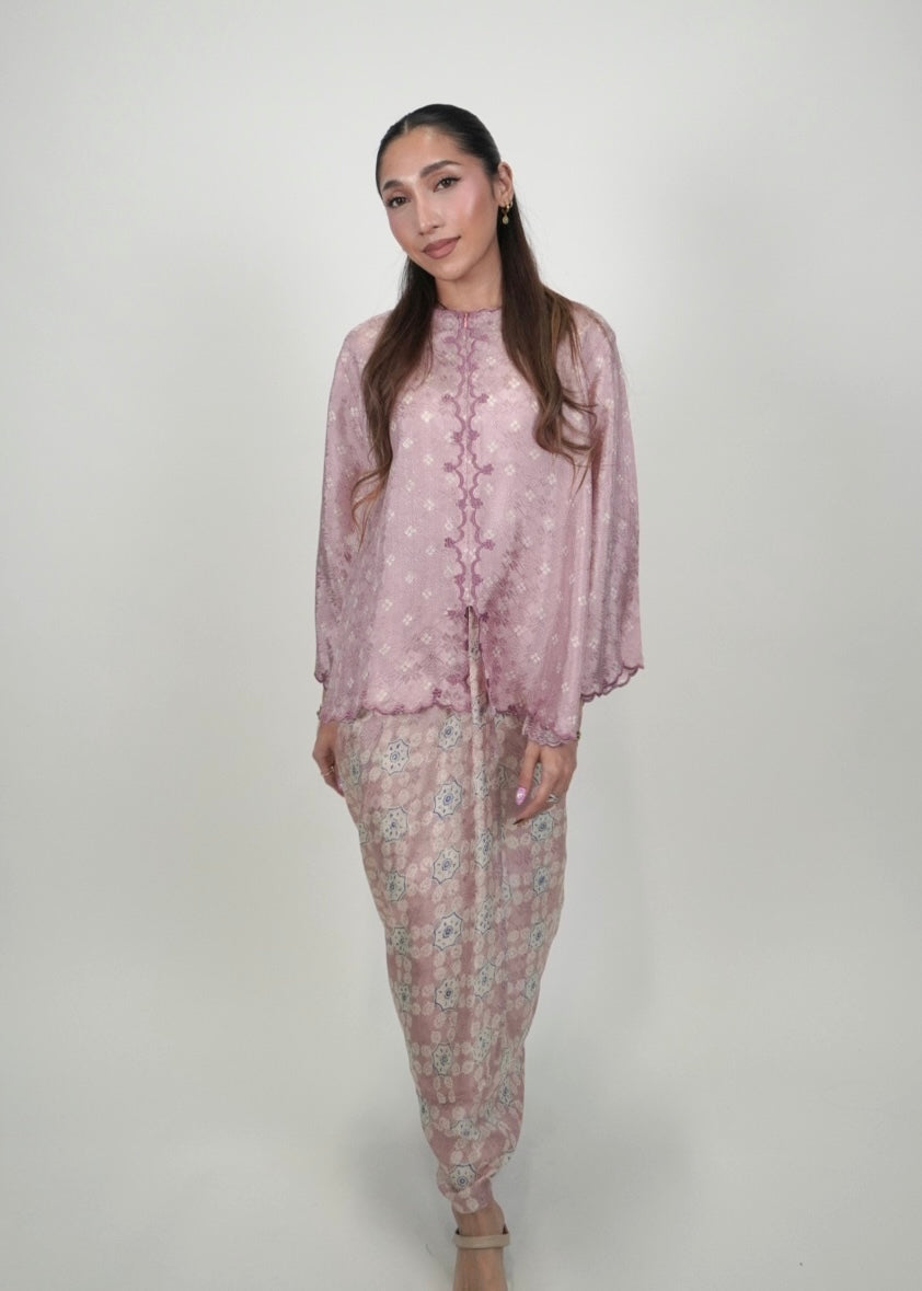 Qayla Dotty in Blush