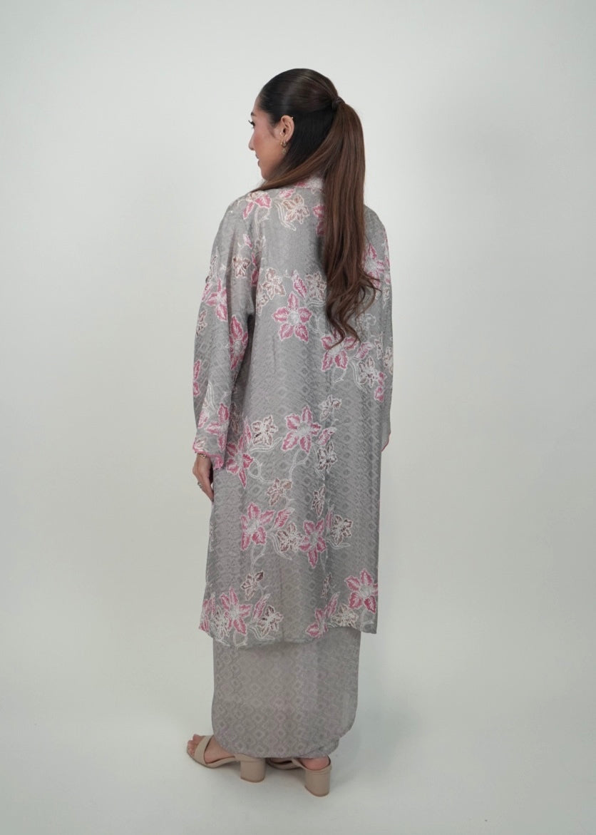 Kuntum Long Mekar in Pink Ash (DISPLAY SET)