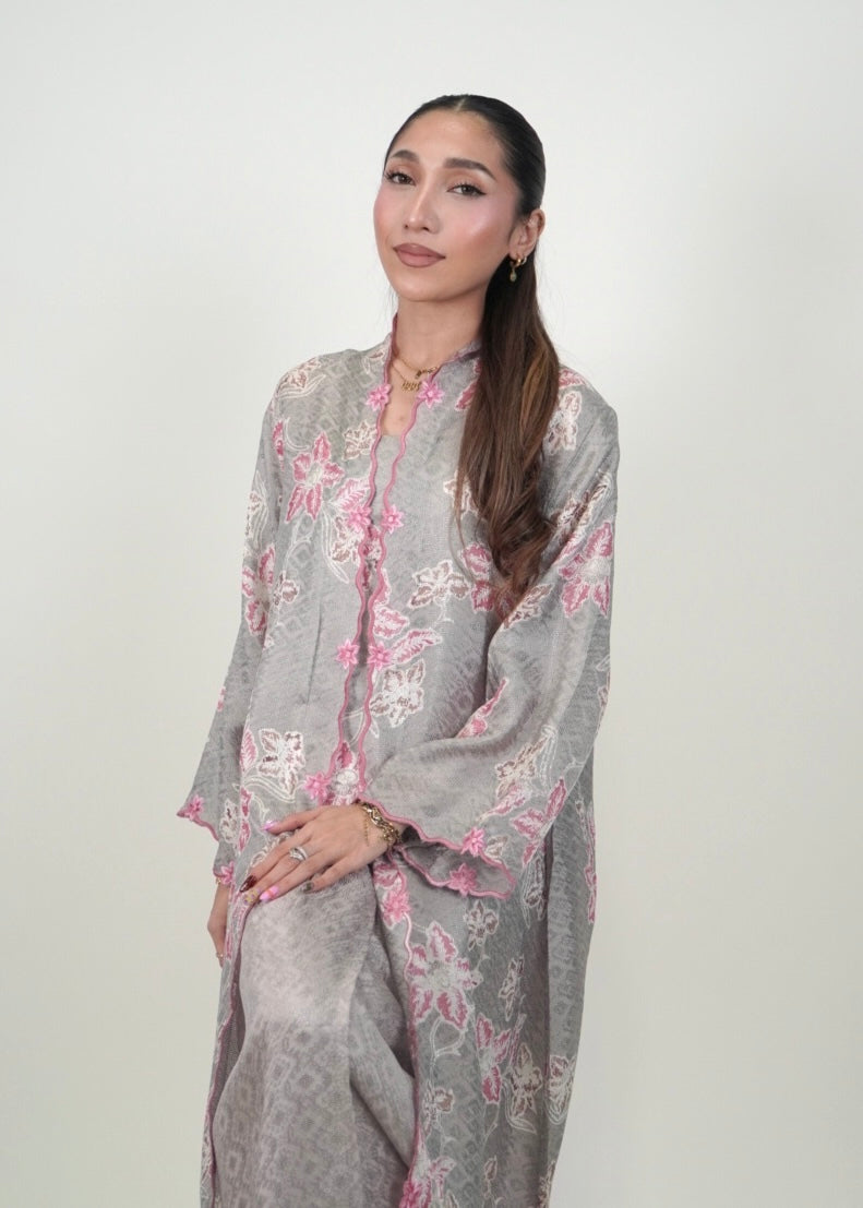 Kuntum Long Mekar in Pink Ash (DISPLAY SET)