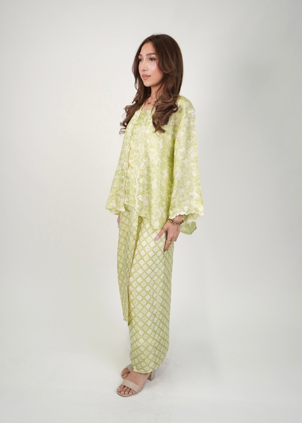 Kuntum in Pear Green