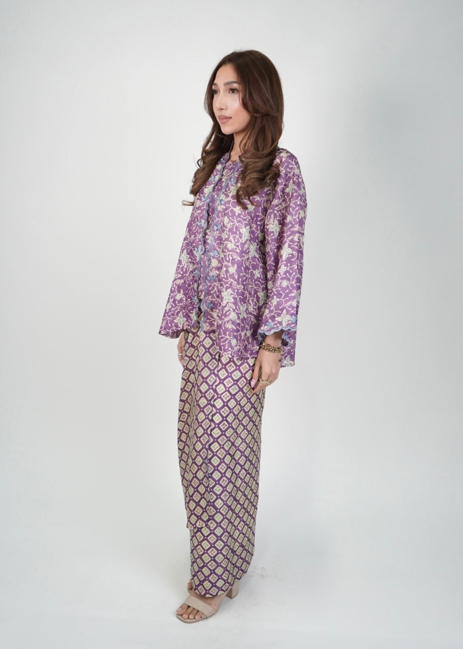 Kuntum in Orchid