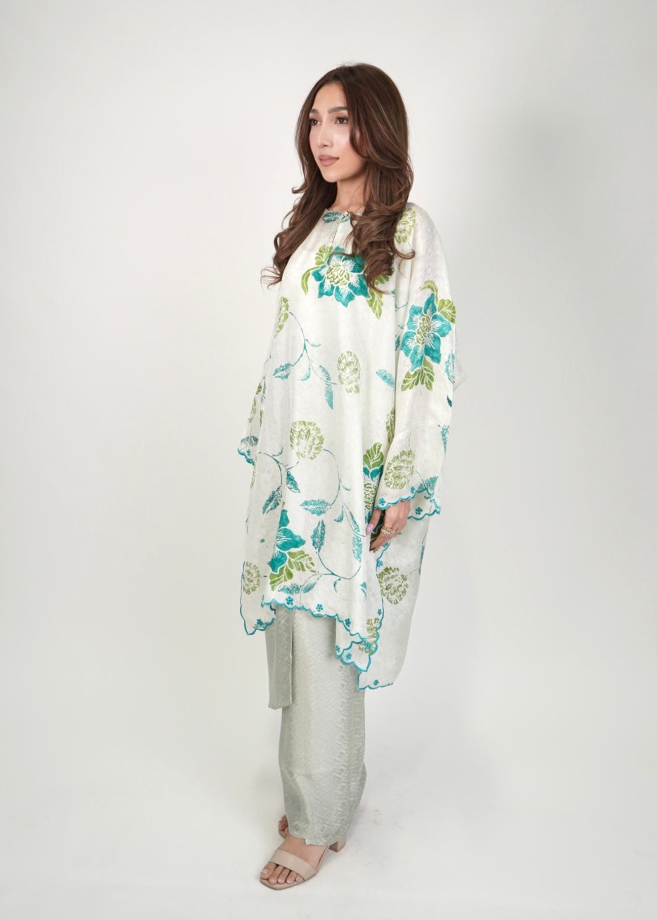 Chempaka in White Sage