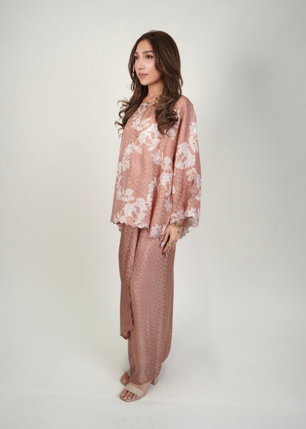 Chinta Mekar in Blush Beige