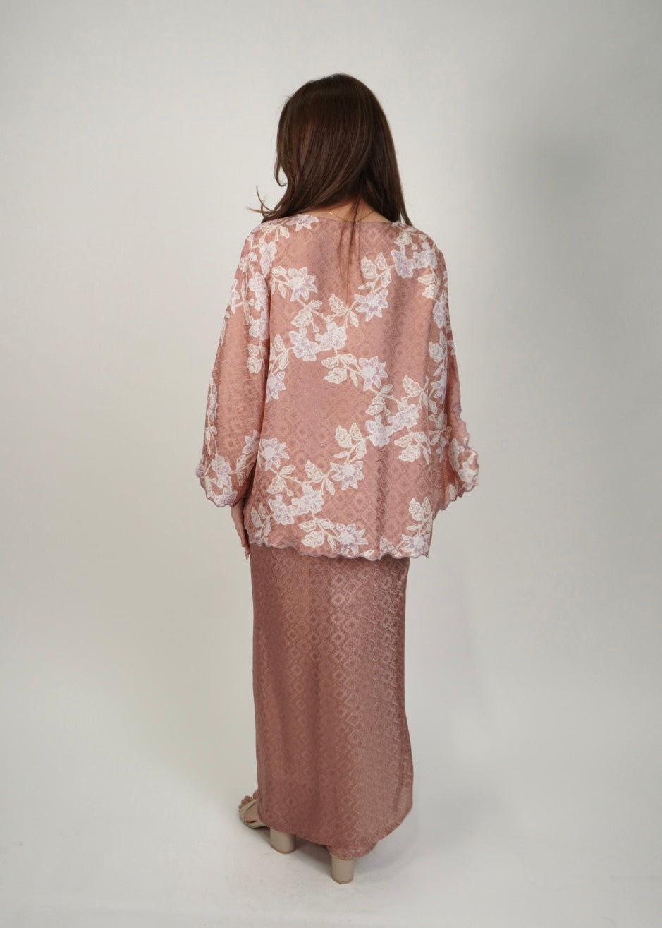 Chinta Mekar in Blush Beige