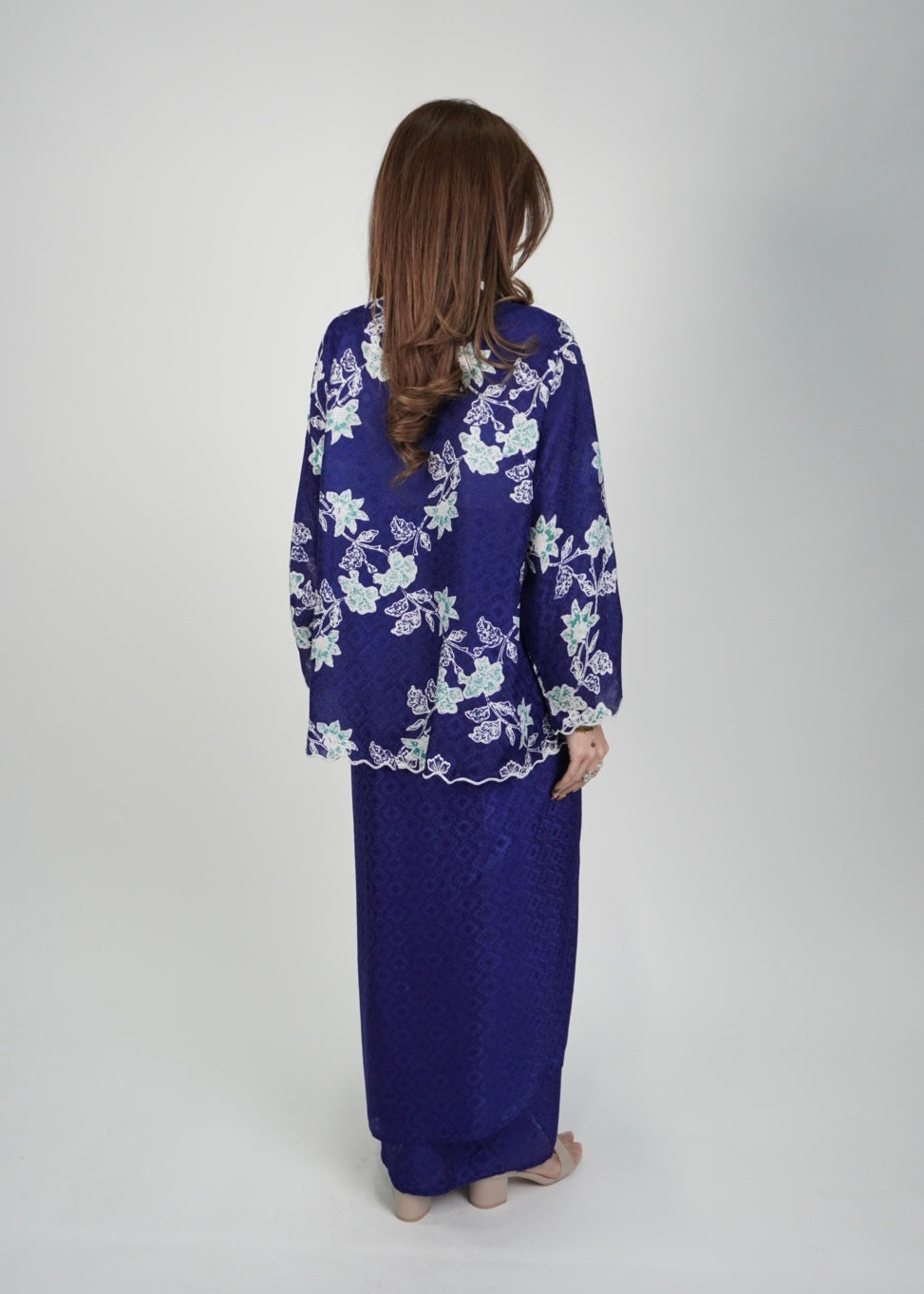 Chinta Mekar in Royal Blue
