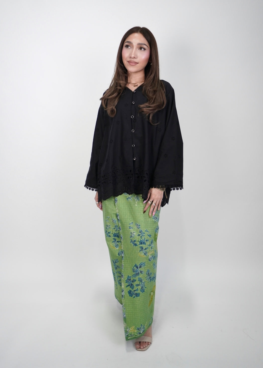 Mekar: Berbunga set in Pear Green