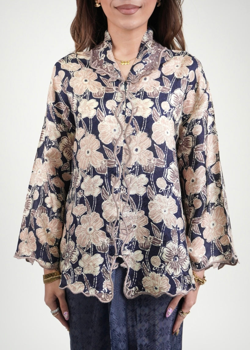 Mekar: Camellia in Moonlight Blue