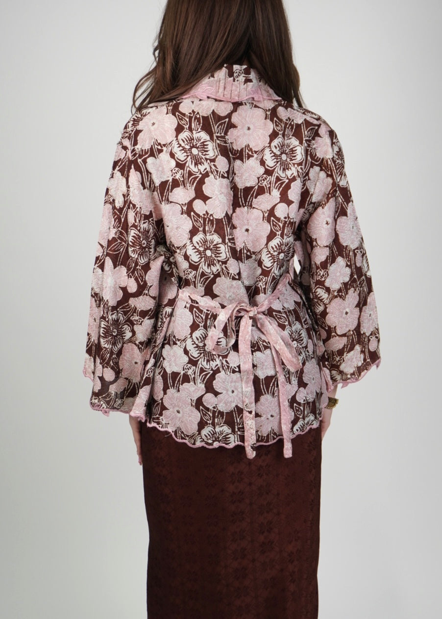 Mekar: Camellia in Deep Red (DISPLAY SET)