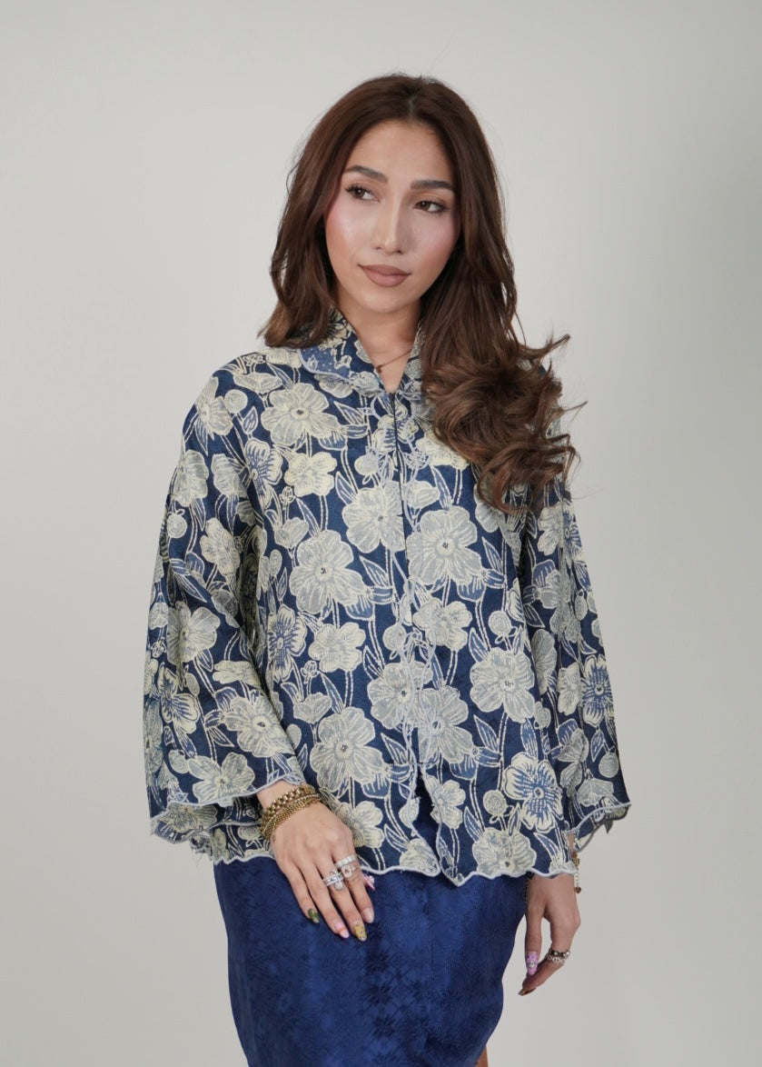 Mekar: Camellia in Blue