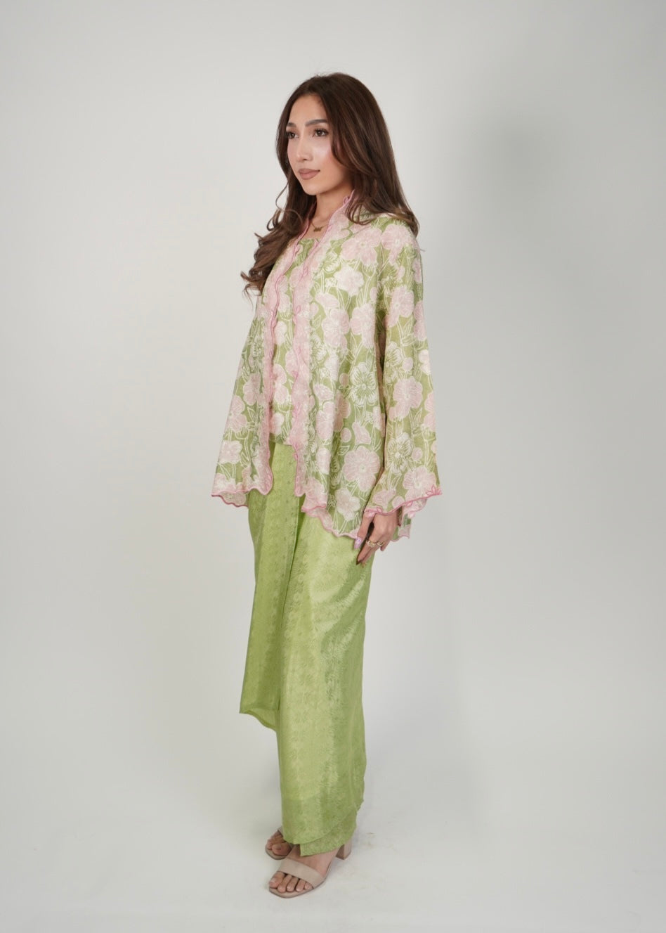 Mekar: Kuntum in Lime Blossom