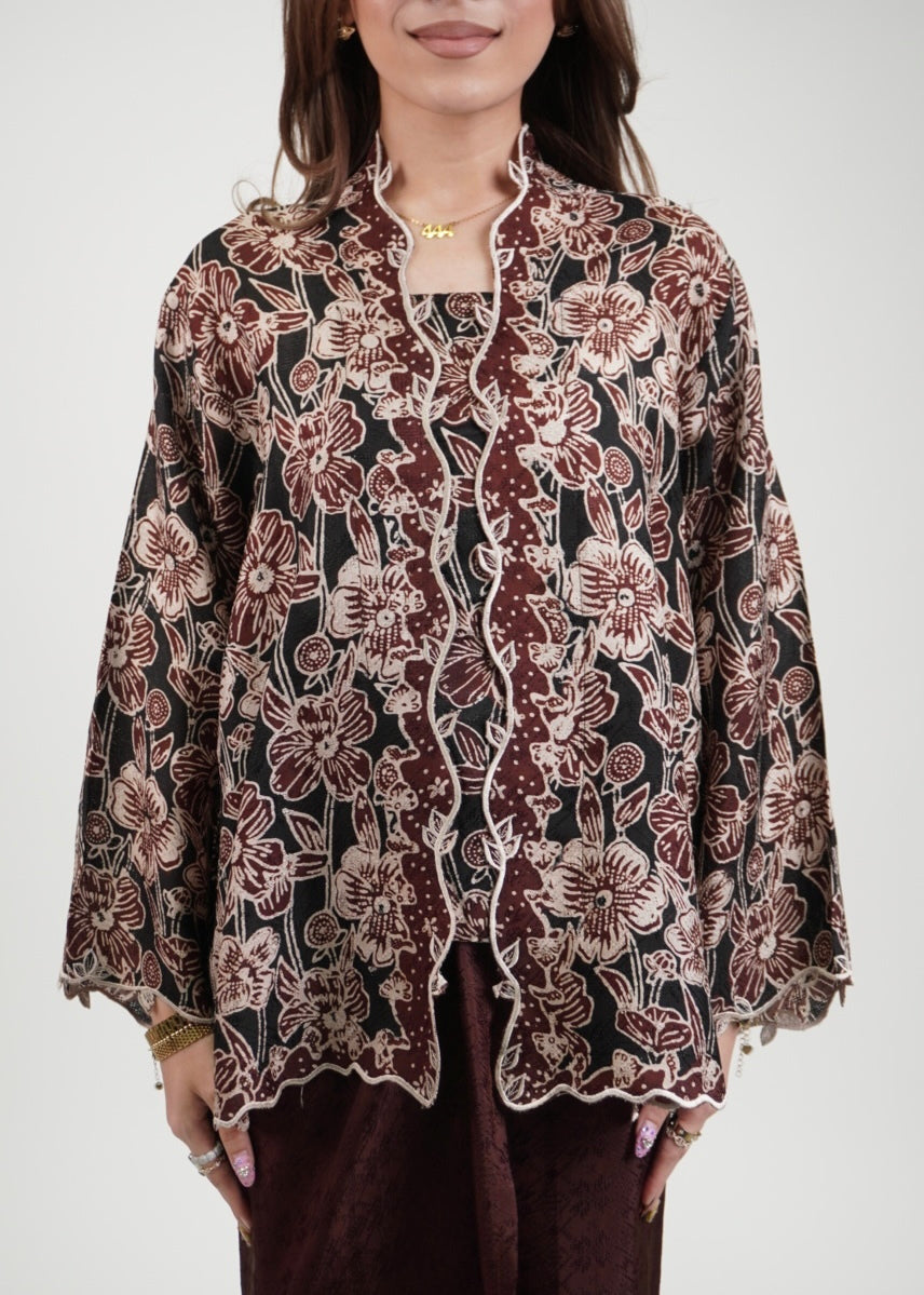Mekar: Kuntum in Mahogany Brown