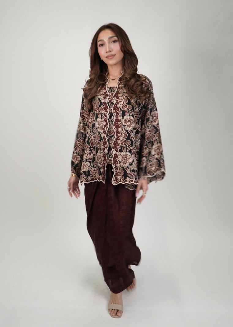 Mekar: Kuntum in Mahogany Brown