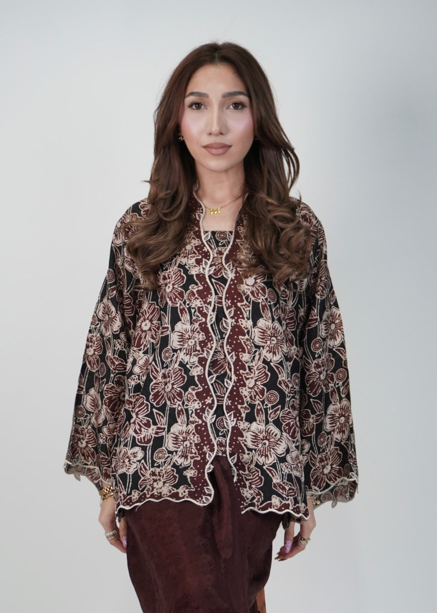 Mekar: Kuntum in Mahogany Brown