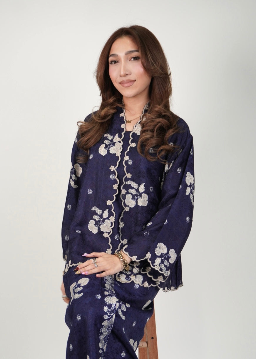 Kuntum in Berry Blue