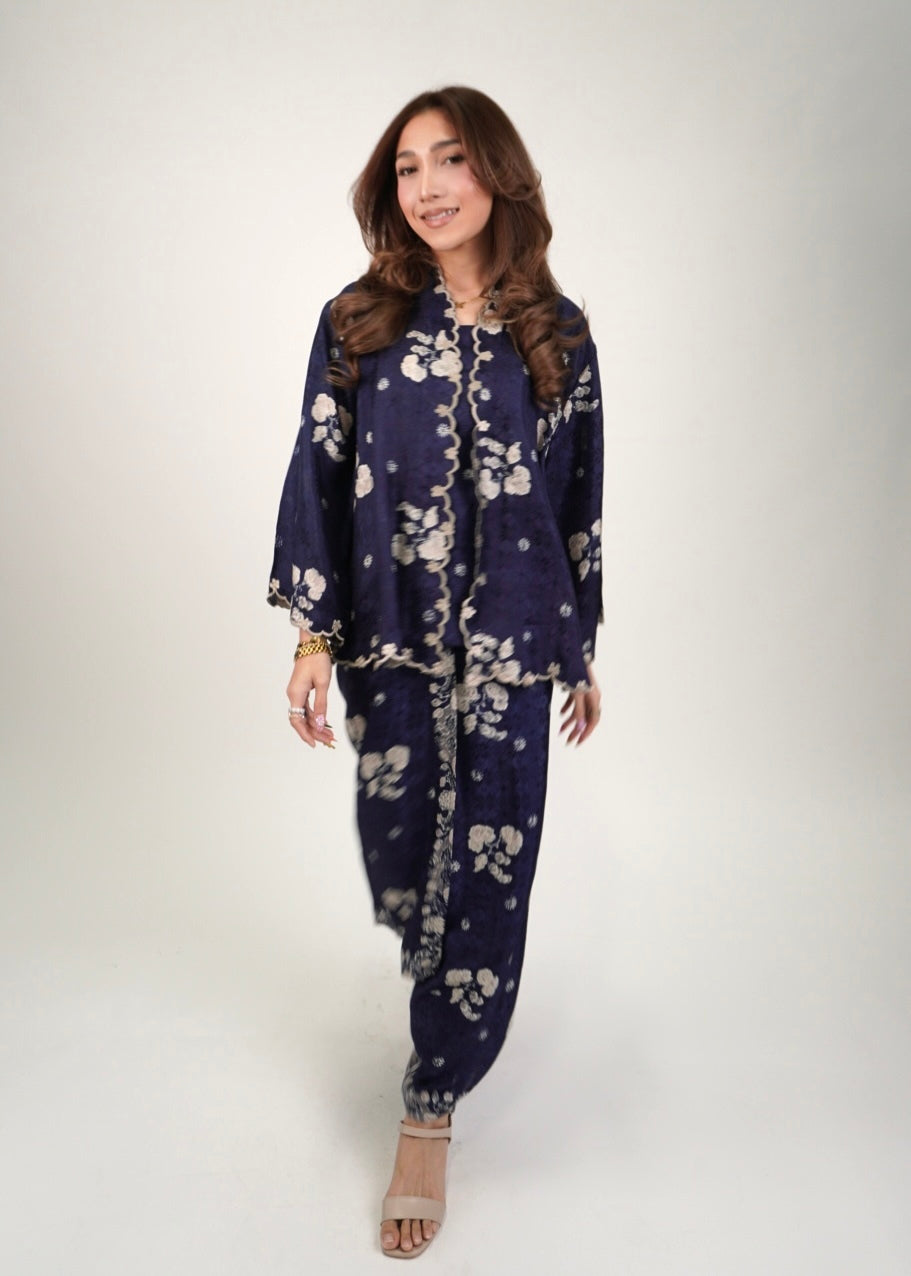 Kuntum in Berry Blue