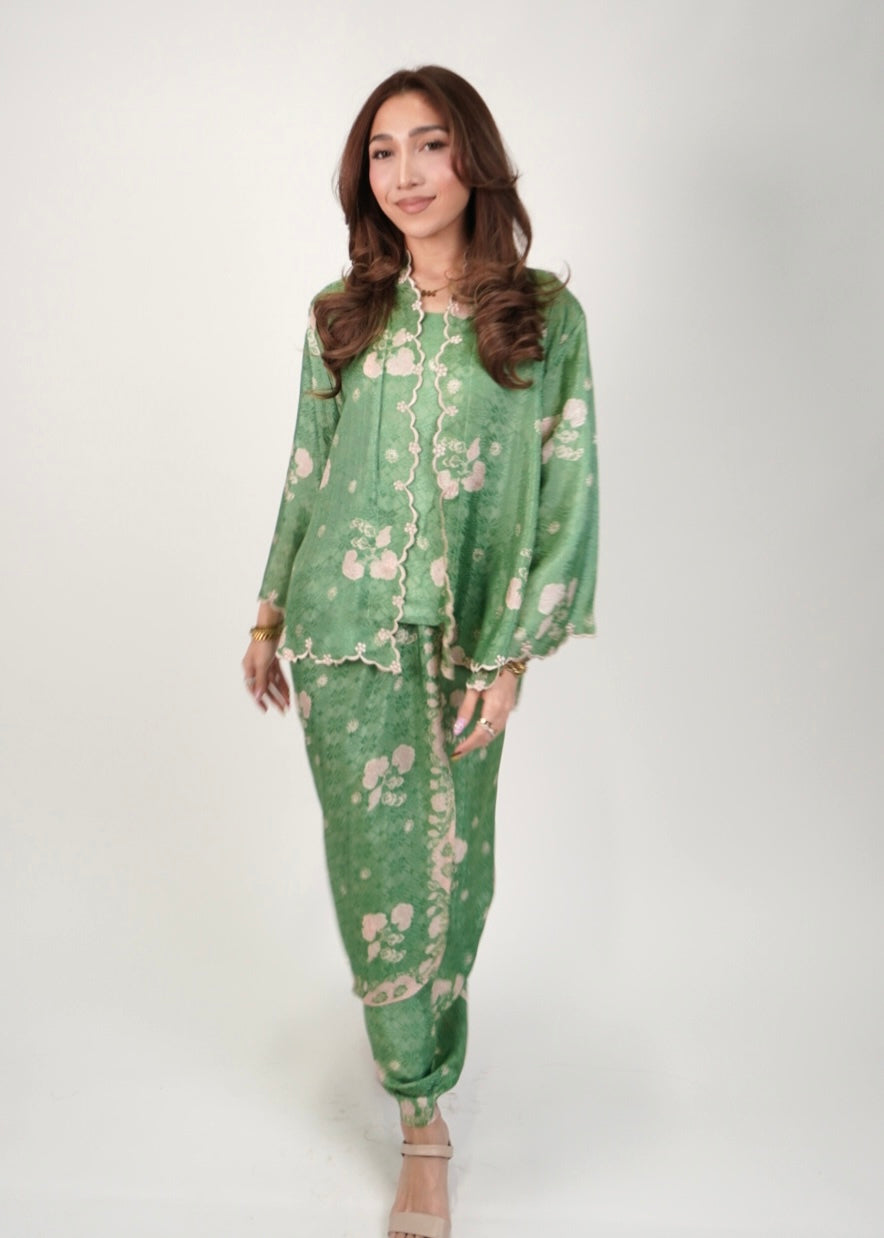 Kuntum in Jade Green