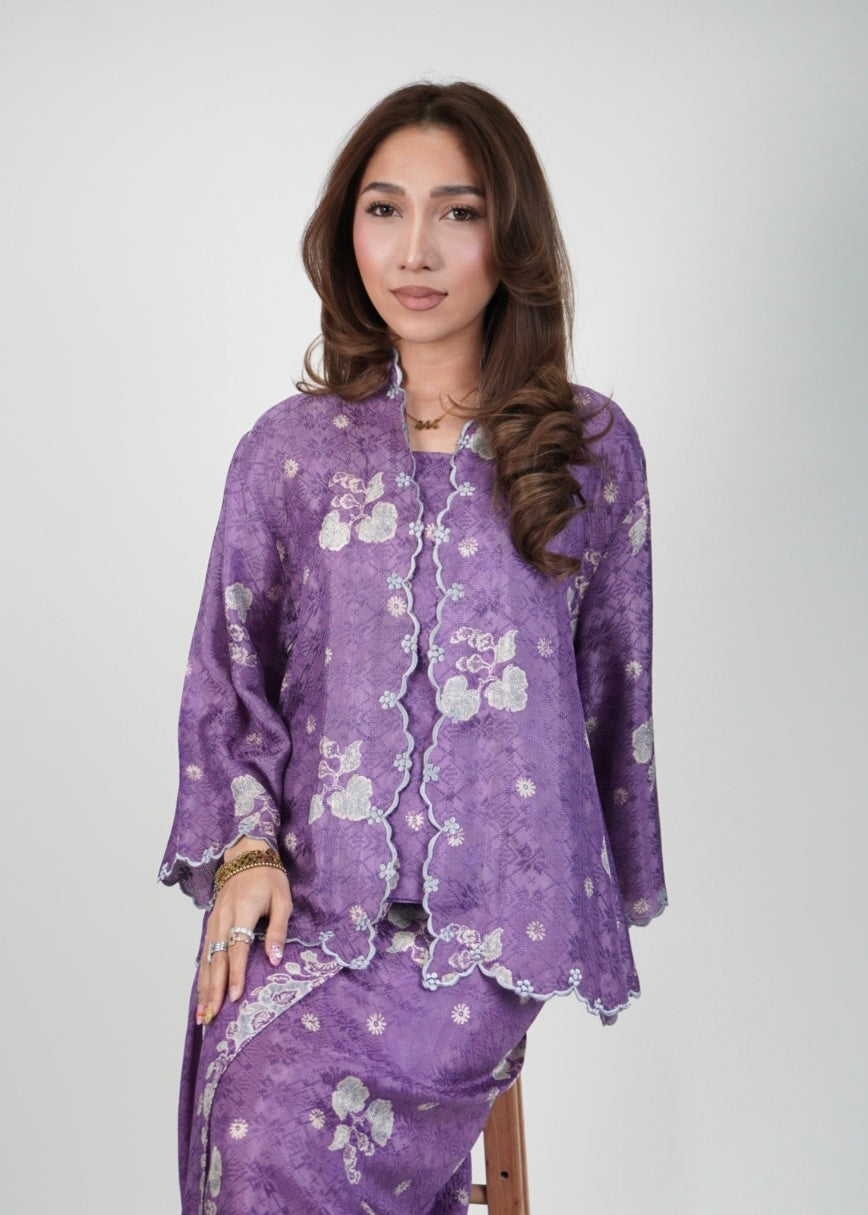 Kuntum in Amethyst