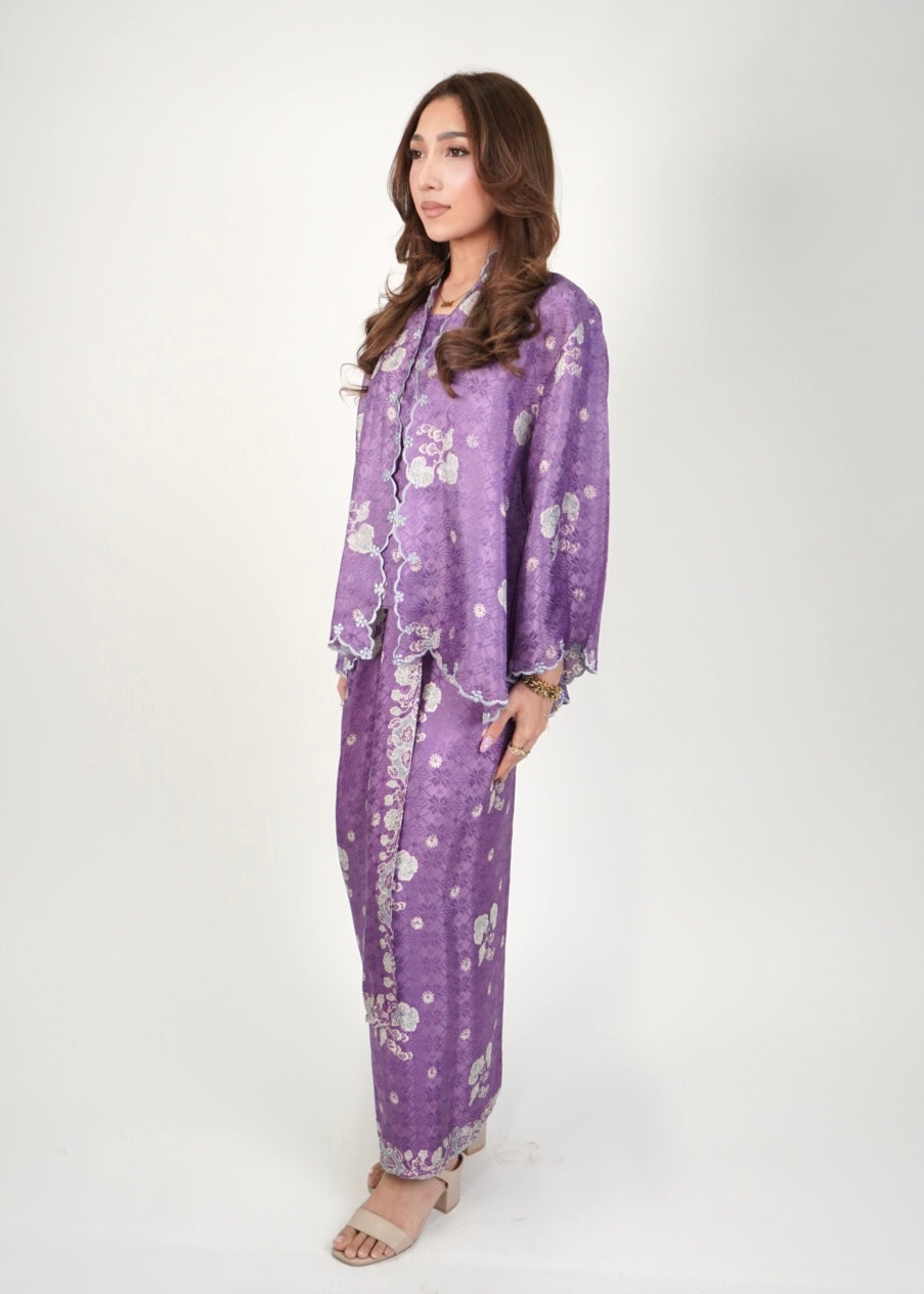 Kuntum in Amethyst
