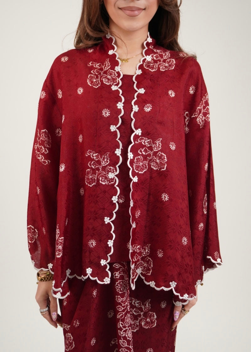 Kuntum in Red
