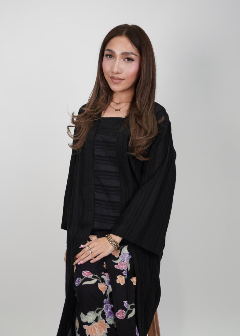 Mekar : Seri Kuntum in Midnight Floral