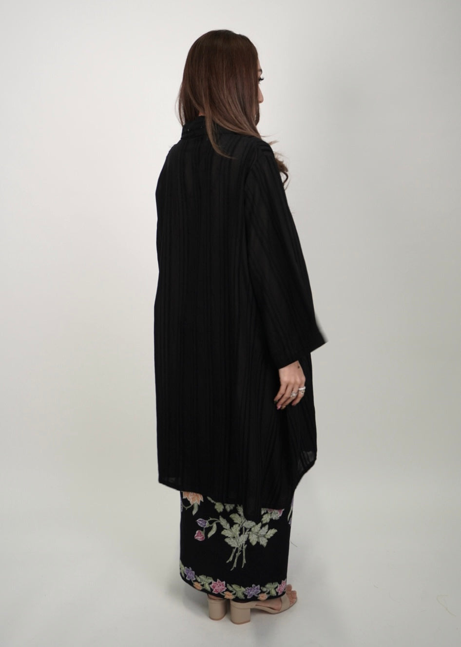 Mekar : Seri Kuntum in Midnight Floral