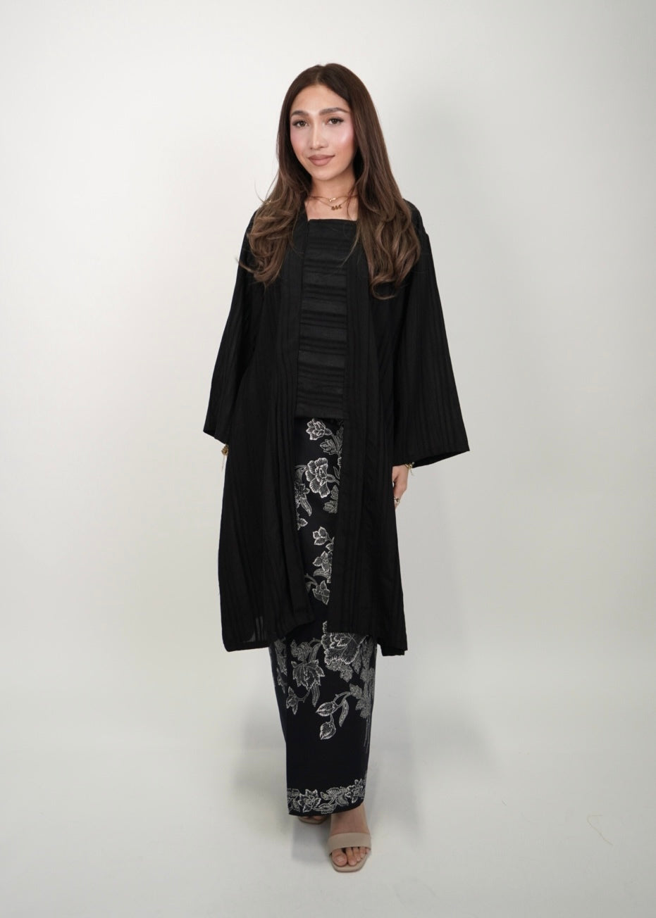 Mekar : Seri Kuntum in Black