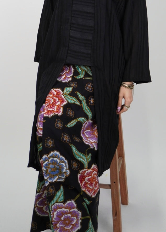Mekar : Seri Kuntum in Midnight Bloom