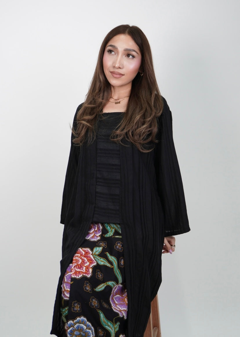 Mekar : Seri Kuntum in Midnight Bloom