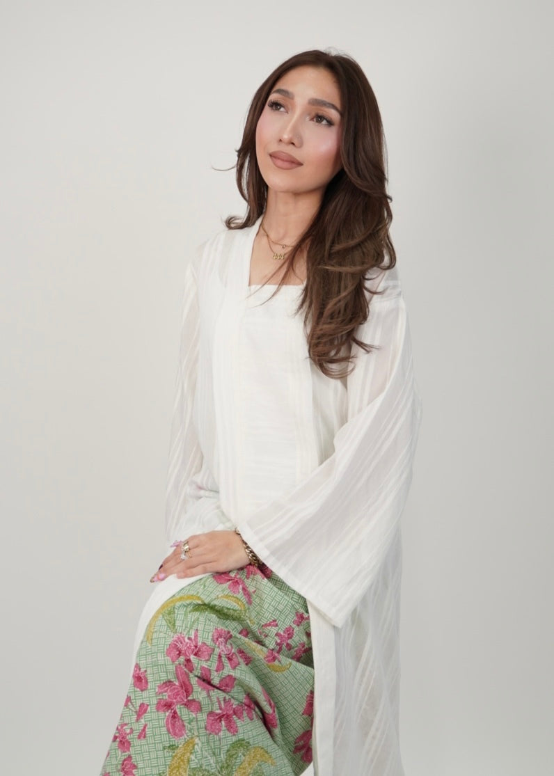Mekar : Seri Kuntum in Sweet Green