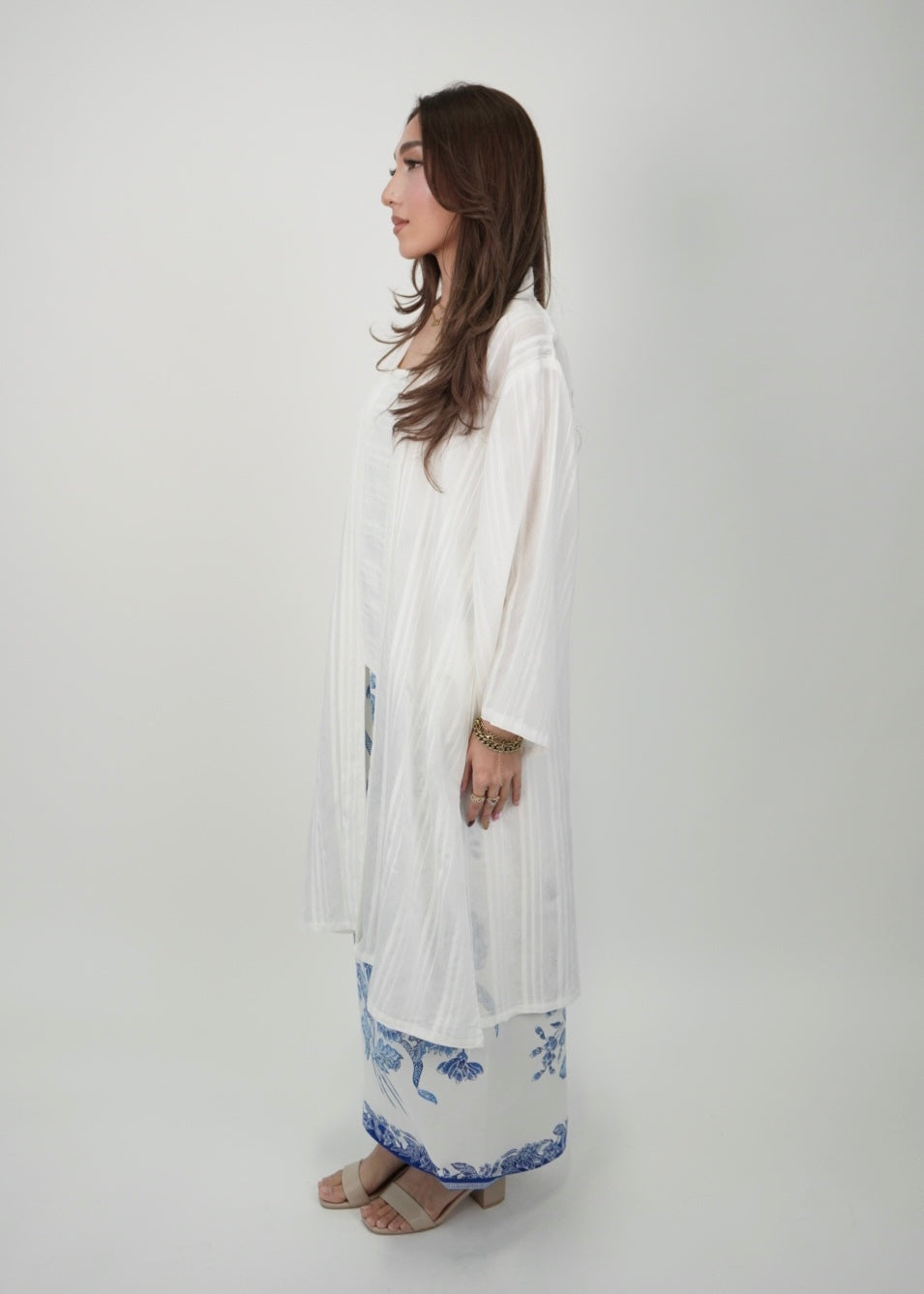 Mekar : Seri Kuntum in Azure White