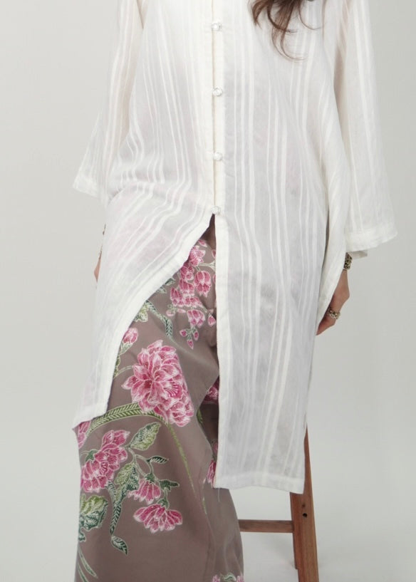 Mekar : Bayu Seroja in Rose Taupe